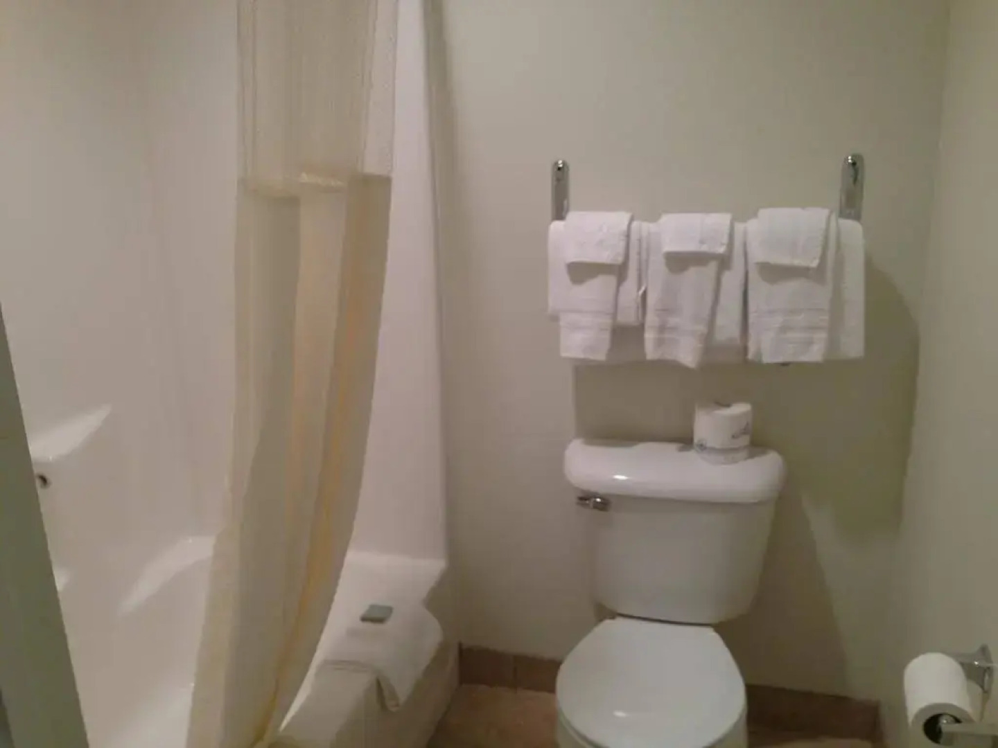 Split Mountain Motel