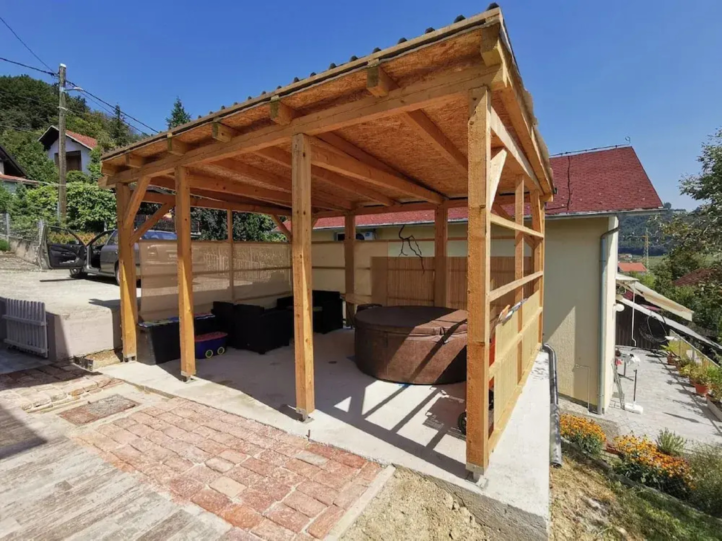 Holiday Home in Tuheljske With Hot Tub