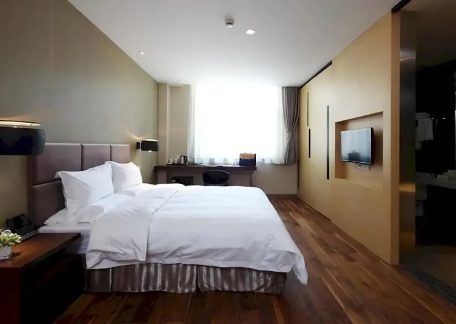 Regal Hotel (Hohhot Haidong Road)