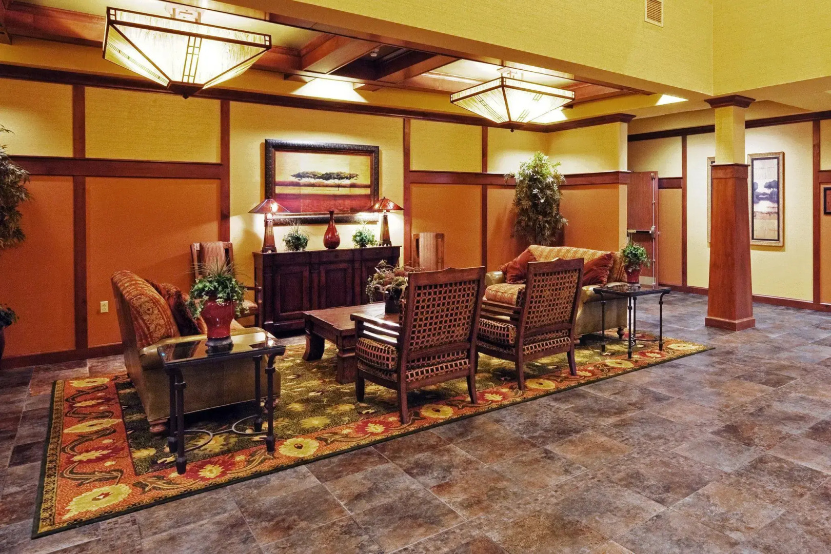 The Q Hotel And Suites