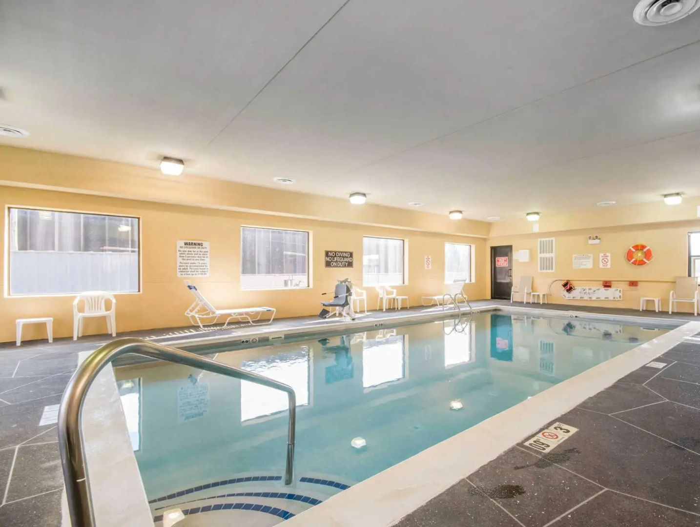 Comfort Suites Louisville Airport