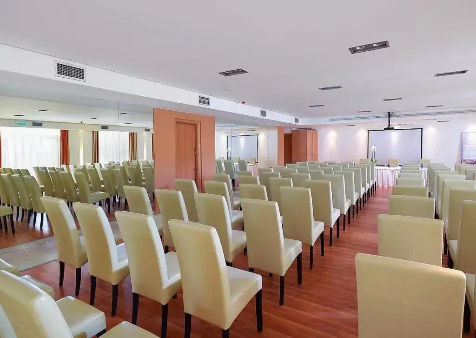 Hotel Sissi Bay And Wellness Club