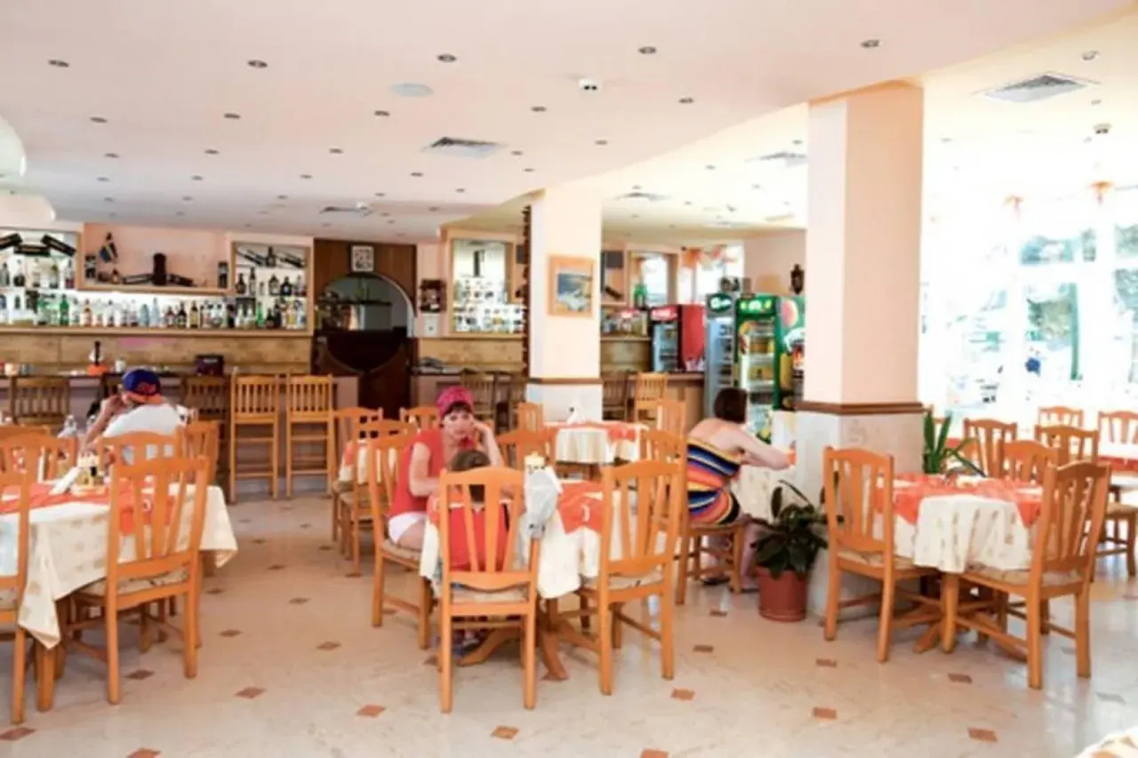 Sunny Day Club Hotel