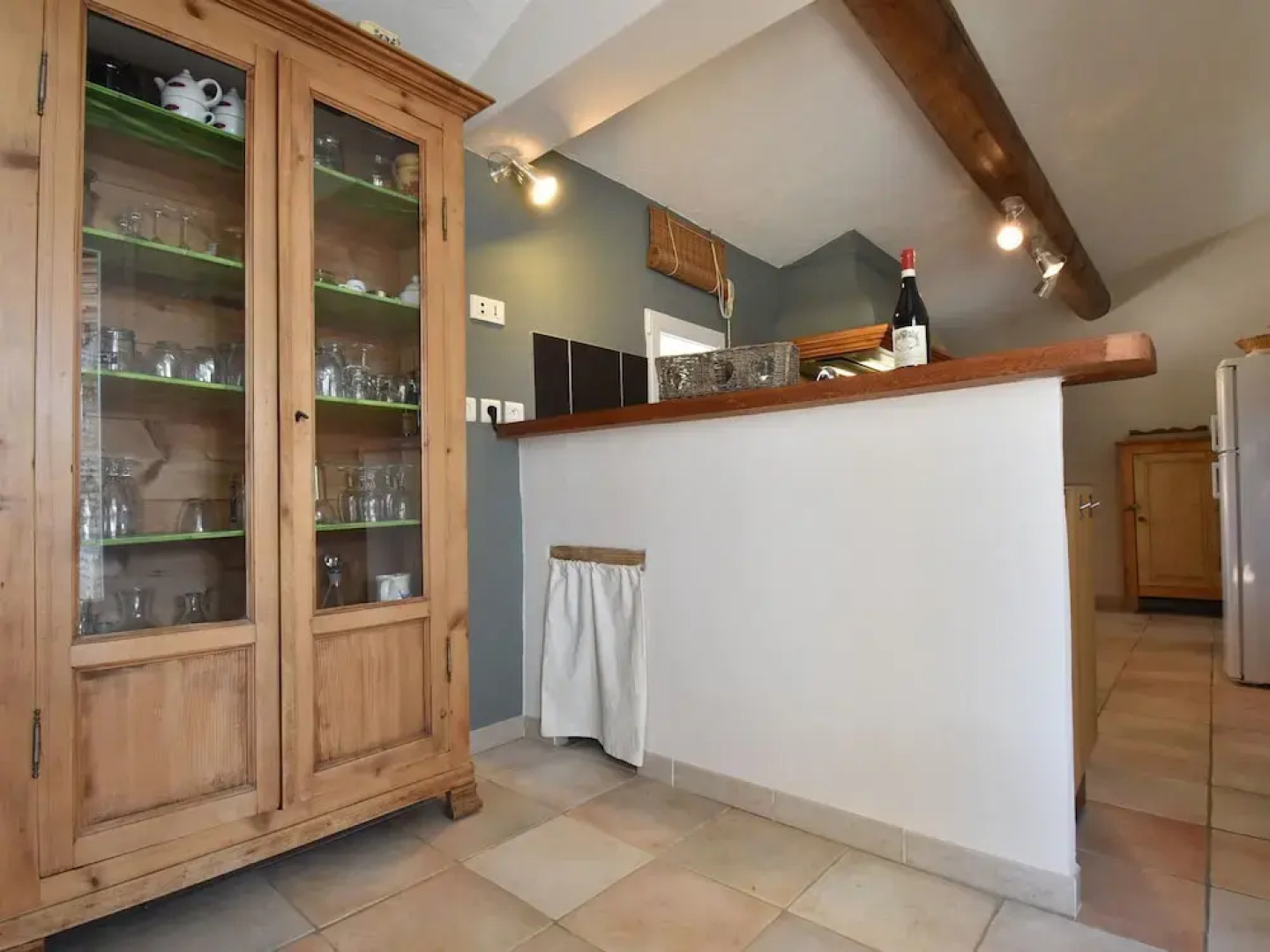 Private Infinity Pool, Beautiful View of Mont Ventoux, a Dream Spot!