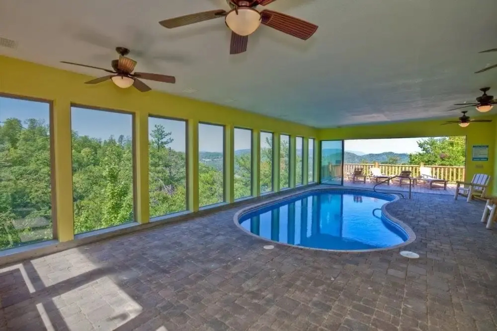 Coppertop 4 Bedrooms 5 Bathrooms Cabin