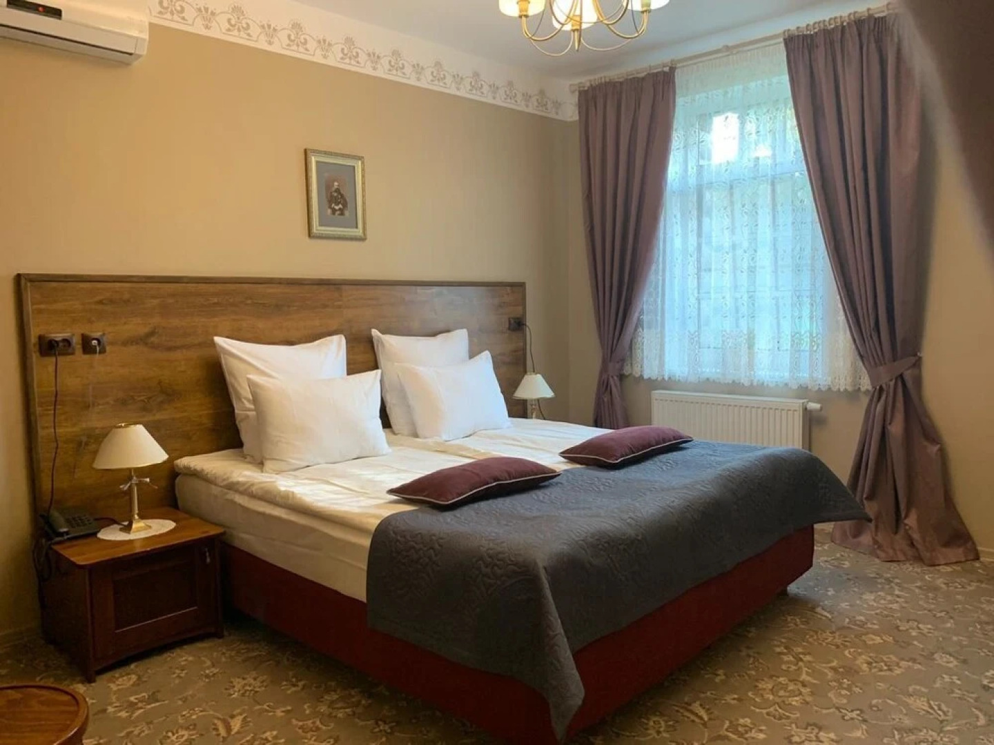 Altun Estate Hotel Lake House