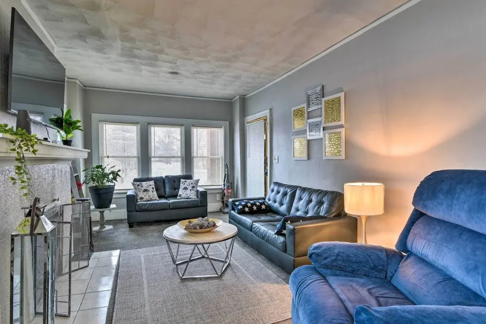 Detroit Apartment - 5 Mi to Downtown!