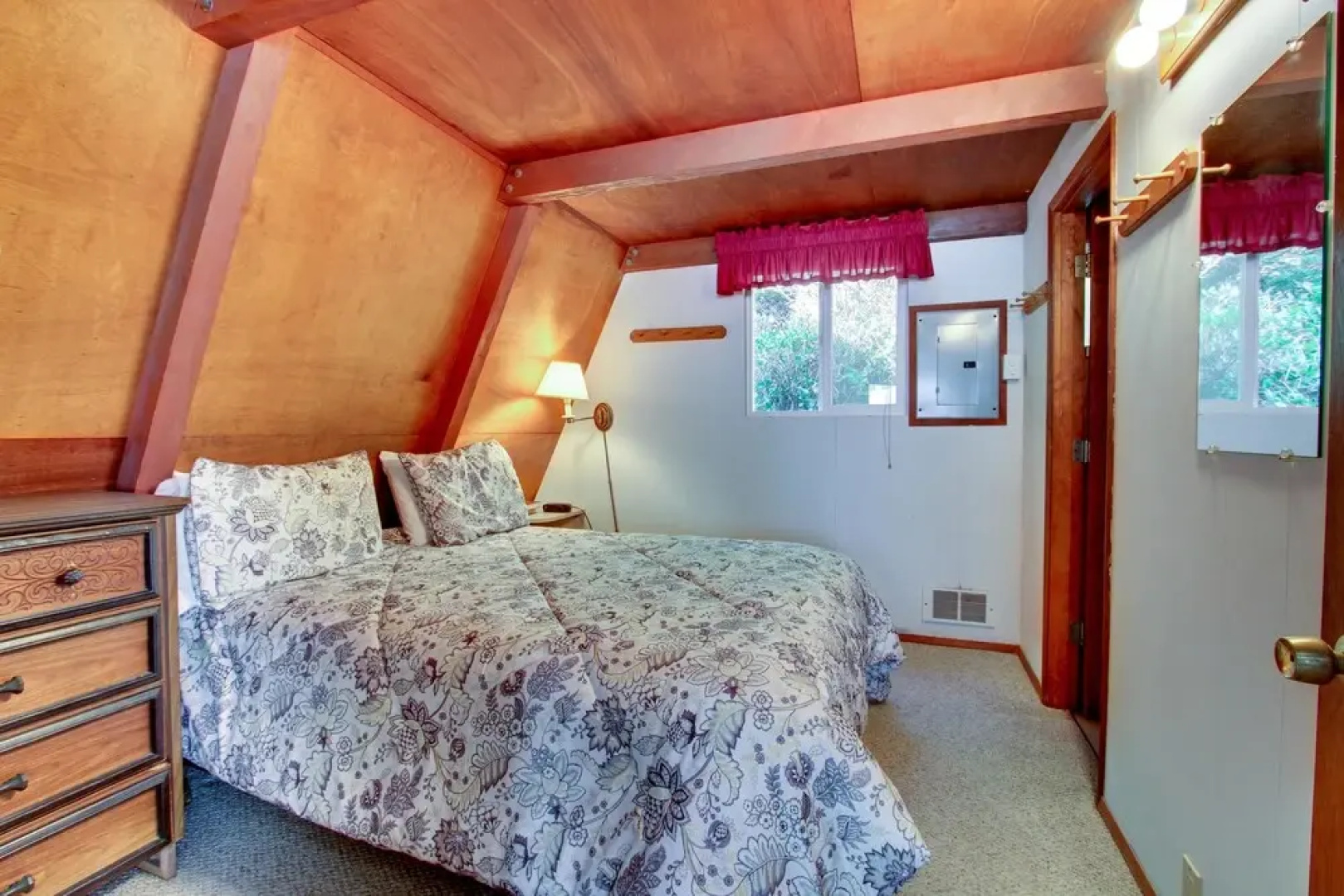 Alpine Chalet 4 Full Loft