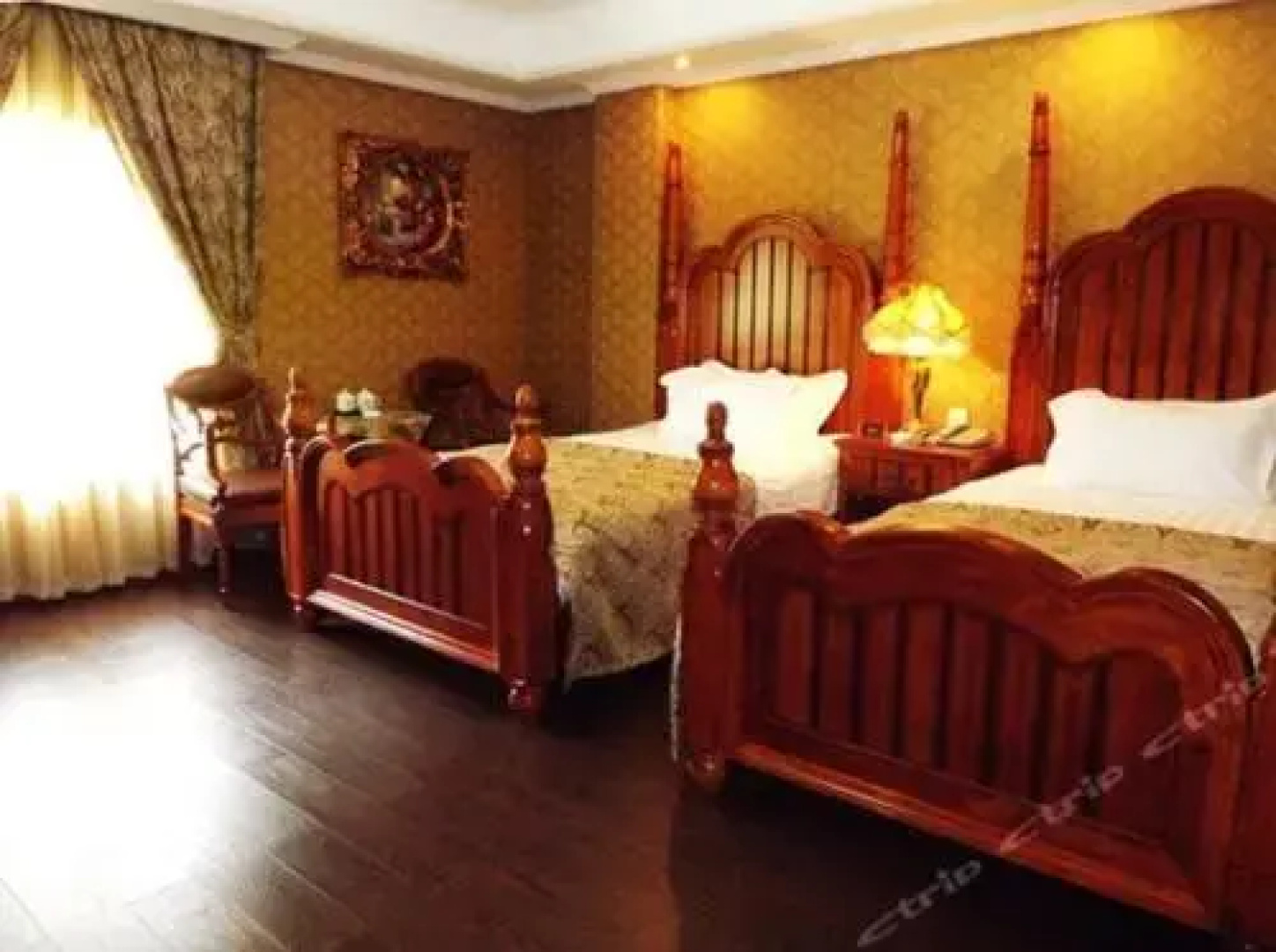 Tongling Louis Castle Inn