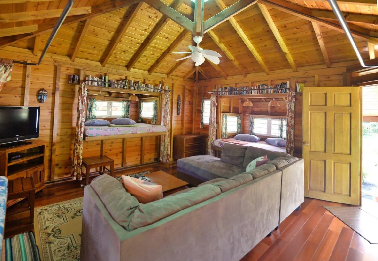 Marks Place Moorea
