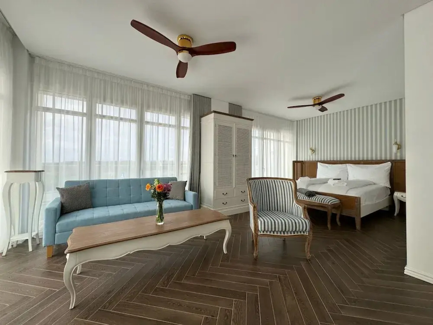 Ocean View Apartments - Ocean View