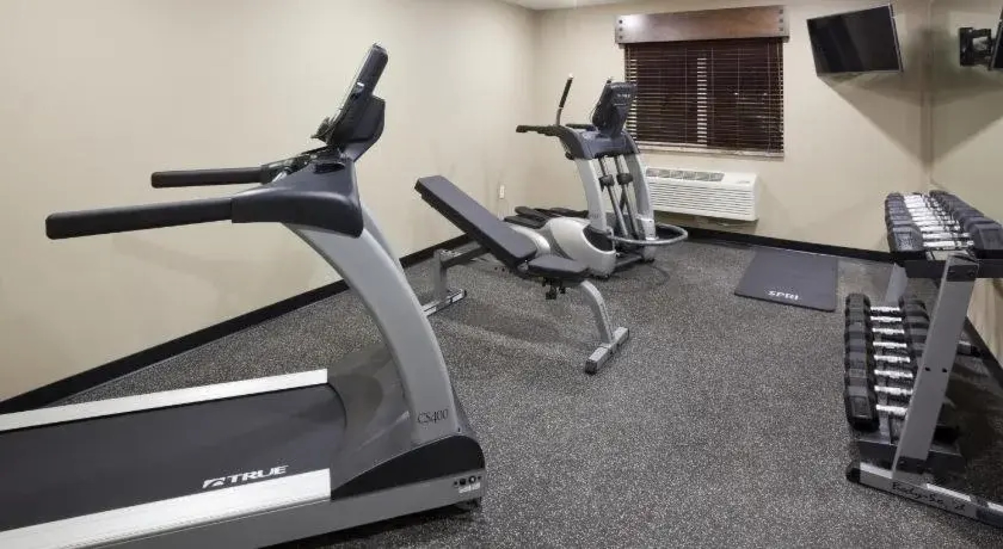 Gateway Park Hotel and Suites