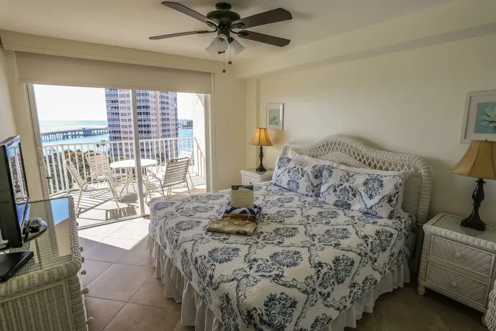 Lovers Key Resort 907