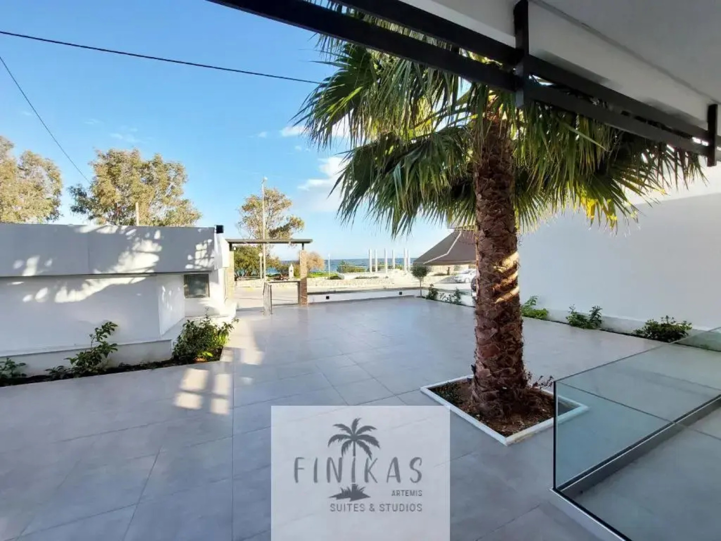 Finikas Suites & Apartments Airport