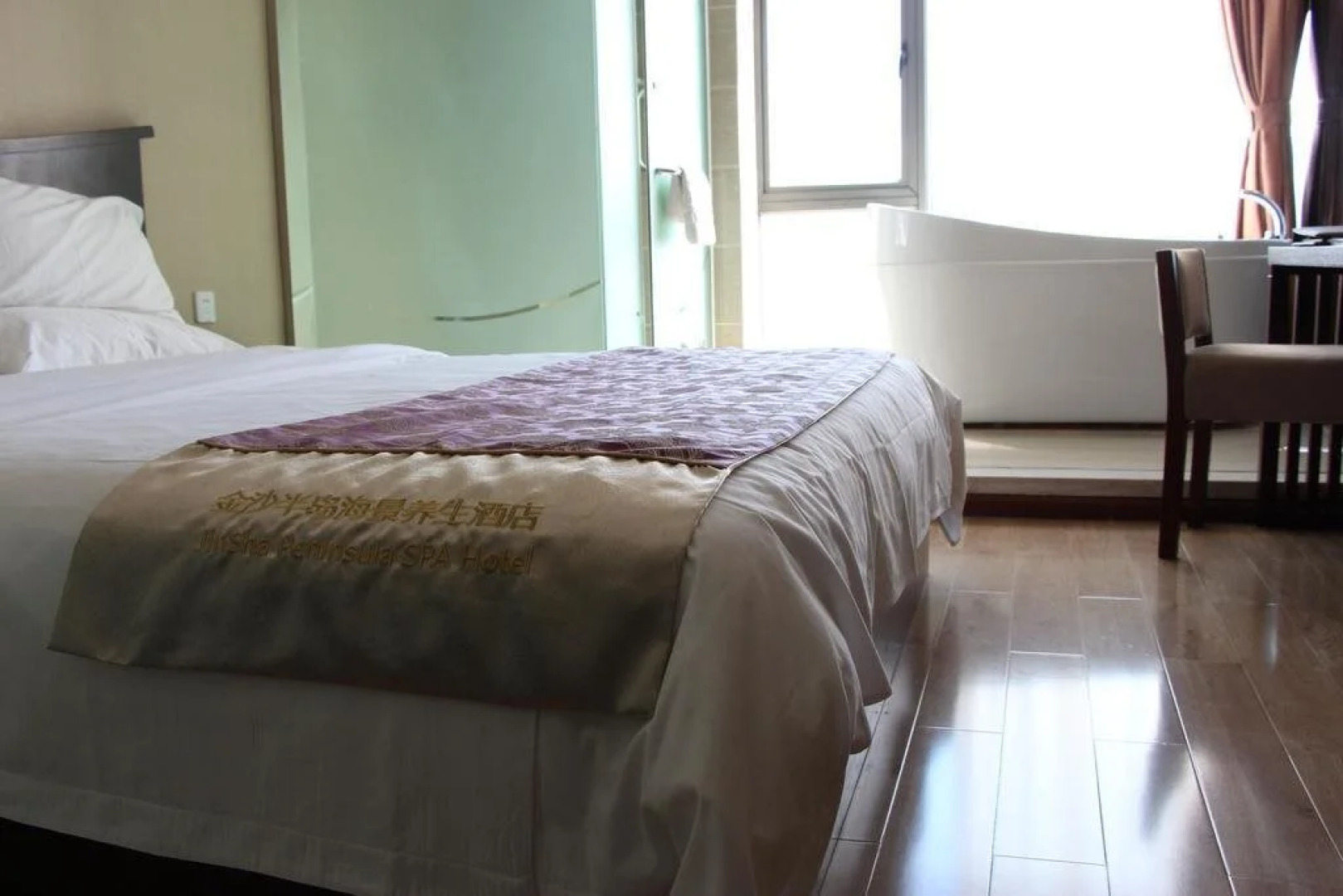 Jinsha Bandao Lakeview Yangsheng Hotel