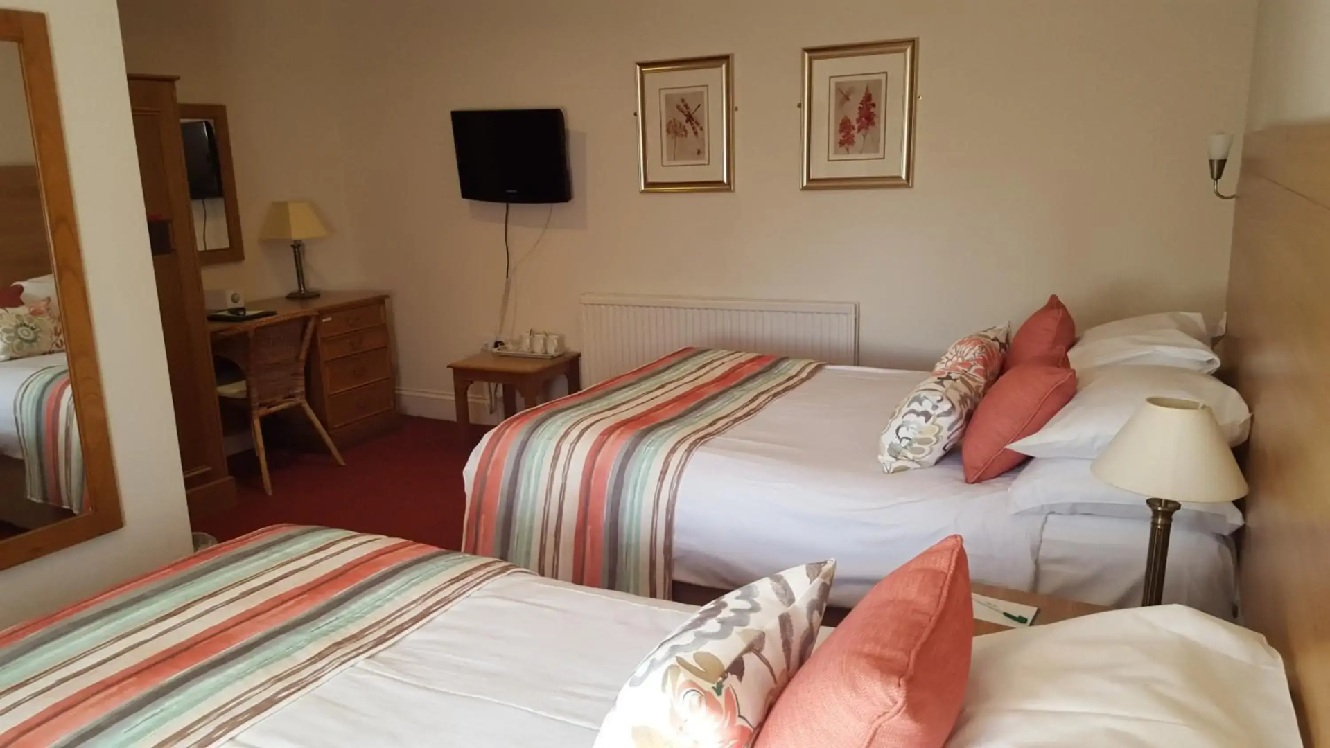 Apple Tree Hotel