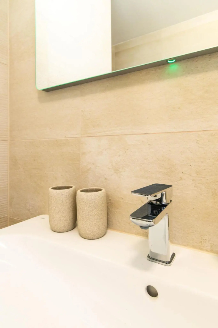 Newly renovated, Full Equipped and Quiet Apartment