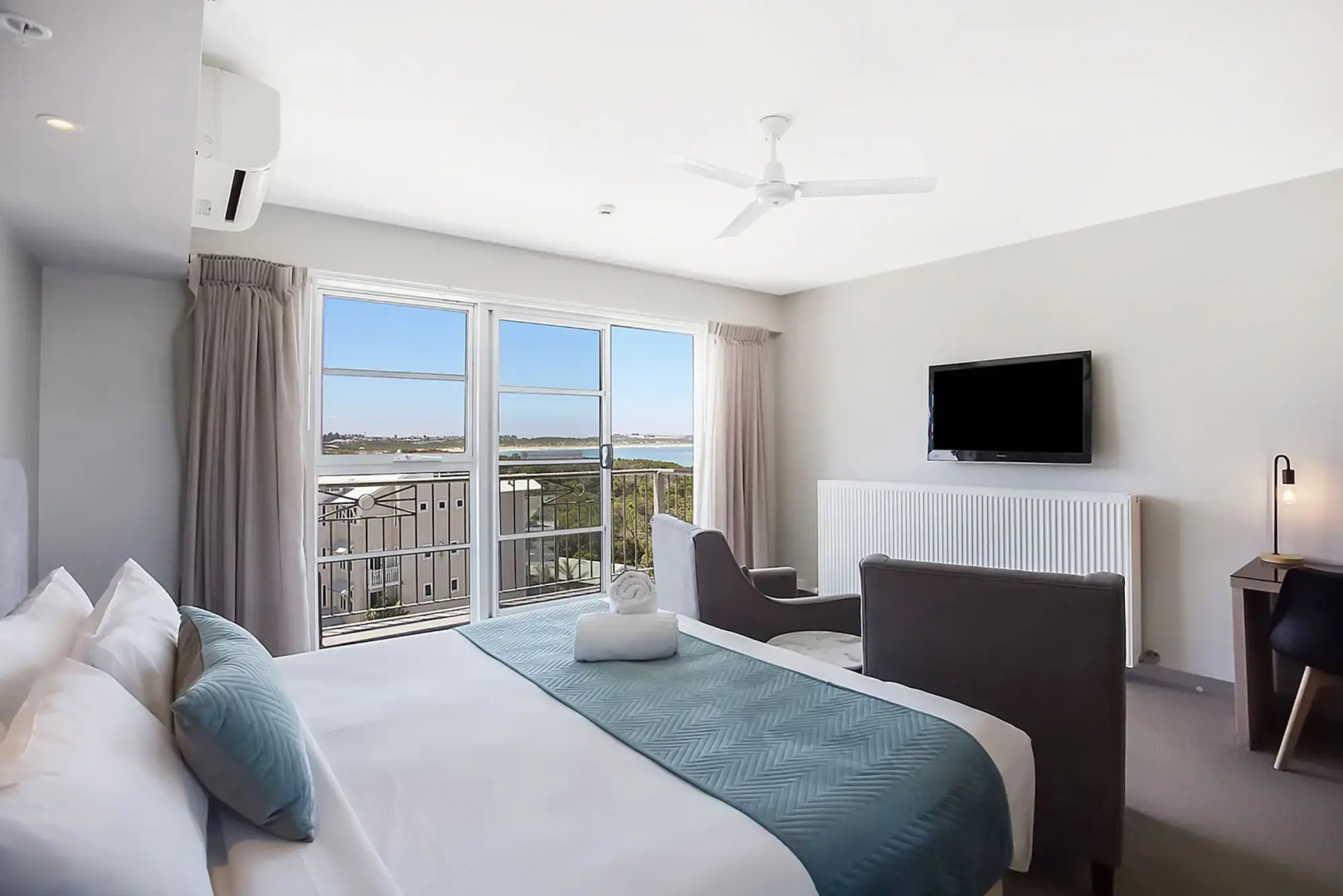 Deep Blue Hotel & Hot Springs