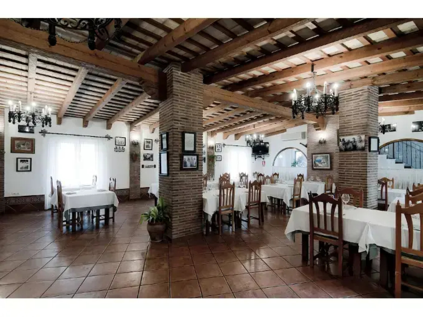 Hotel Restaurante Blanco y Verde