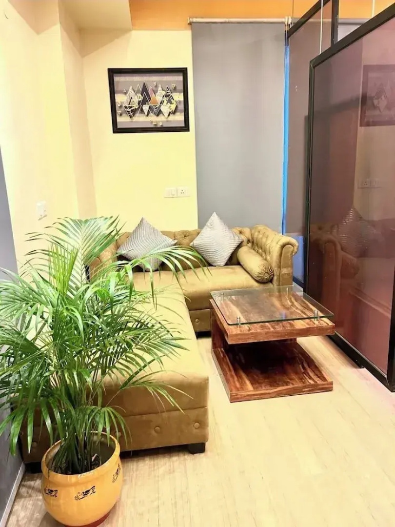 The Origin Suites opp Hyatt Regency