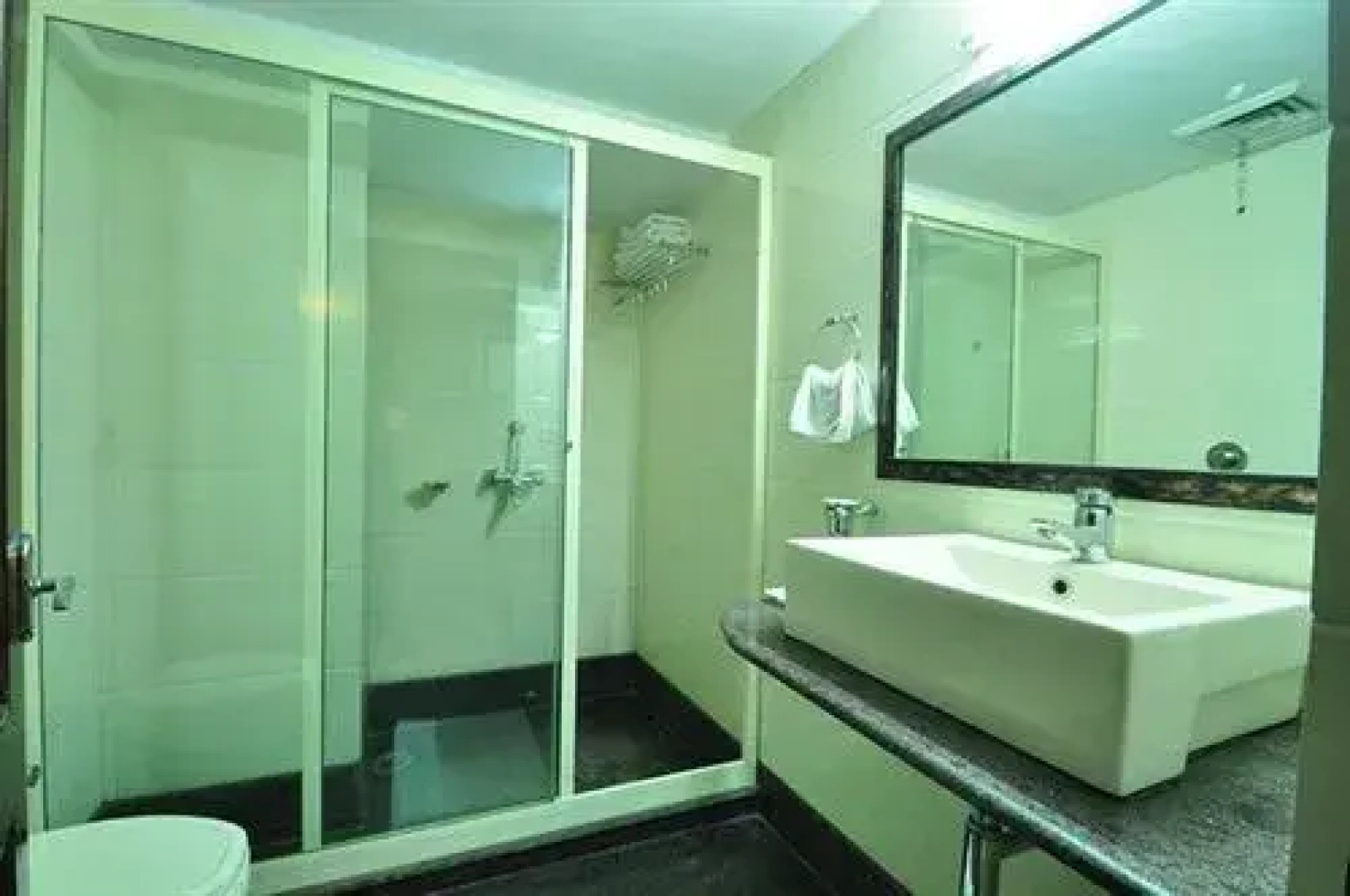 Shiraz Regency- A Boutique