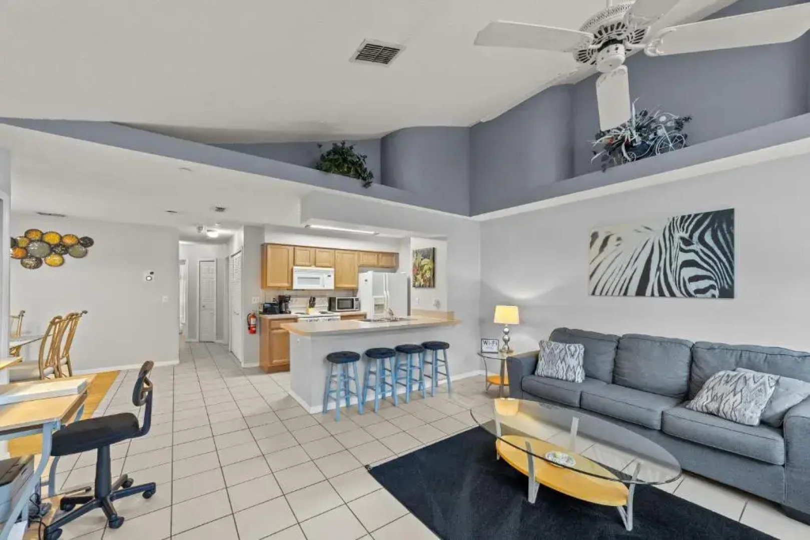 Mickey's Backyard Neighbor!