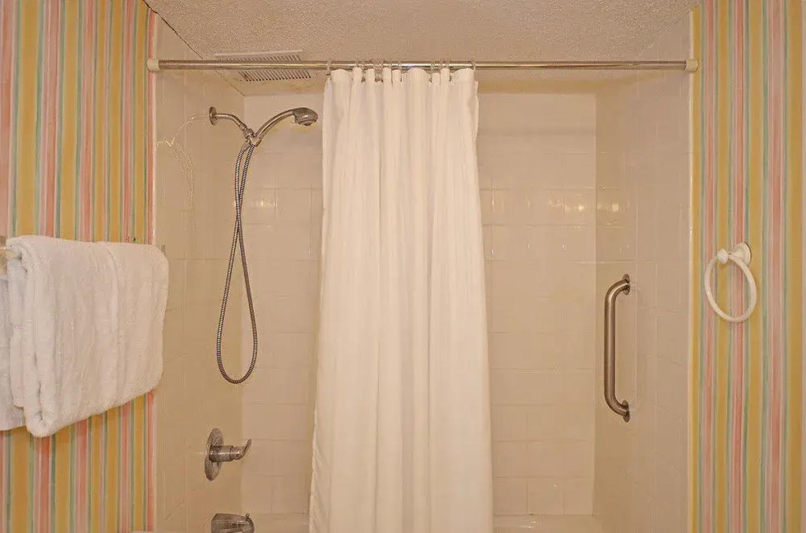 Shoreline Towers by Southern Vacation Rentals