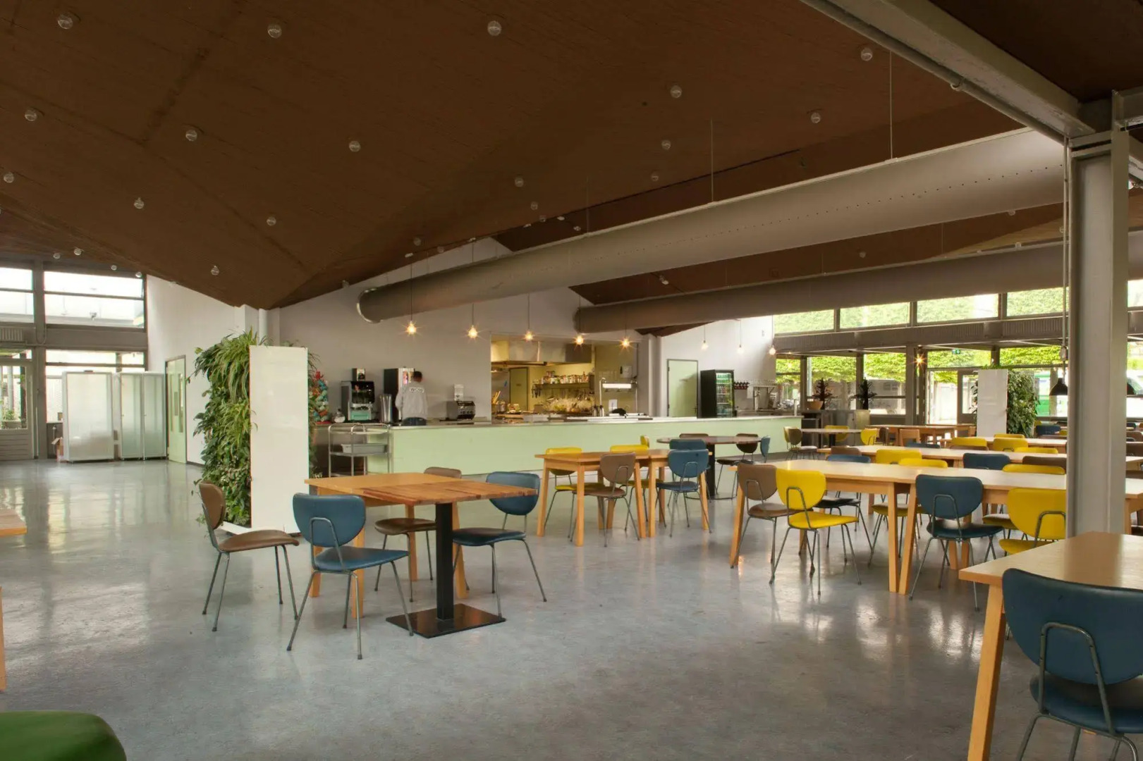 WOW Hostel Amsterdam