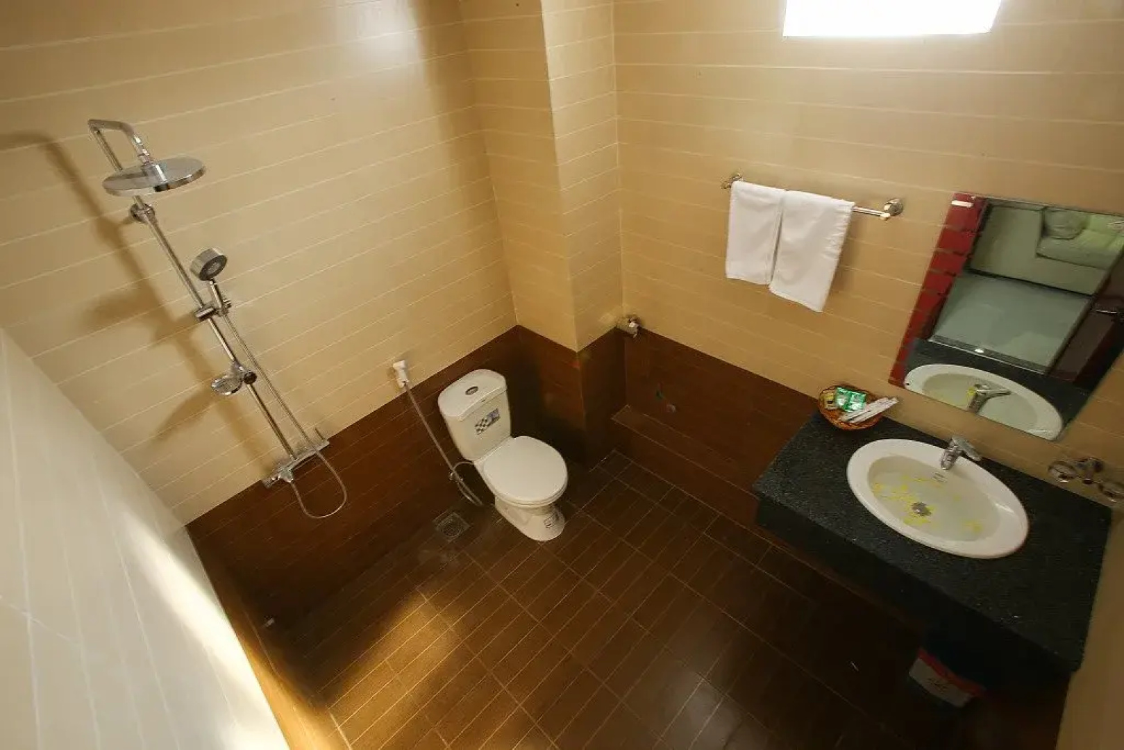 Bazan Hotel Dak Lak