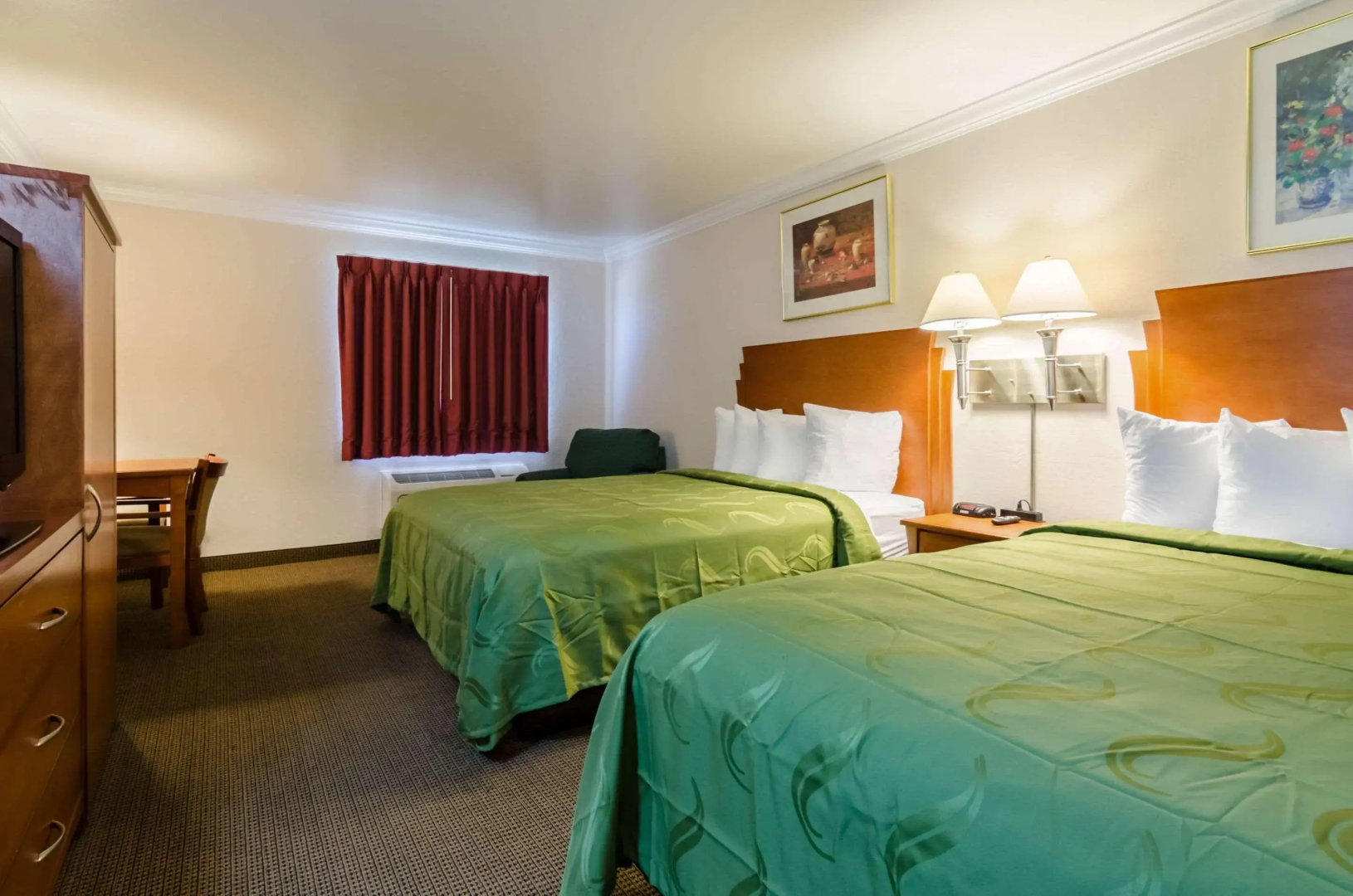 Sunflower Inn and Suites