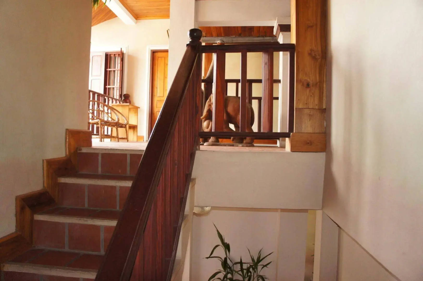 Lao Lu Lodge