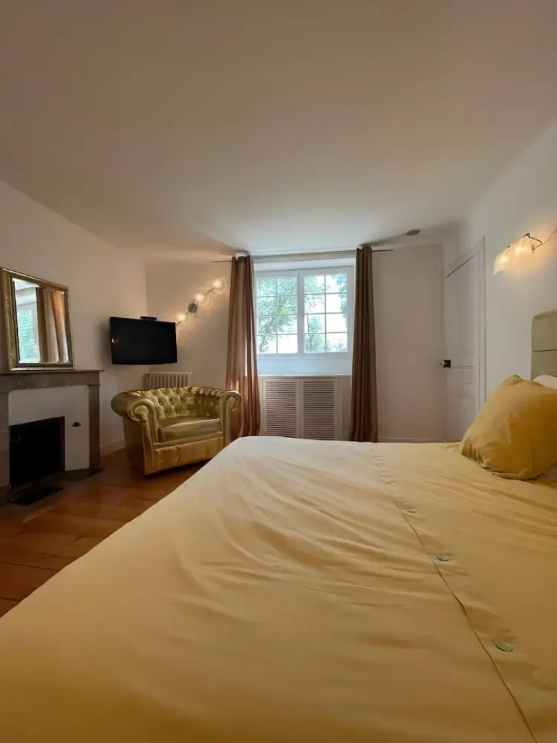 Estate in Saint-pavace Near Le Mans Circuit