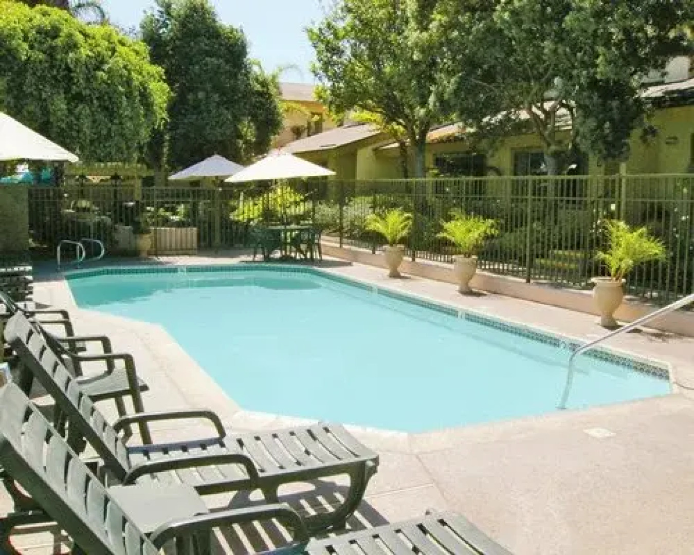 Sapphire Resorts @ Aquamarine Villas, Oceanside, USA