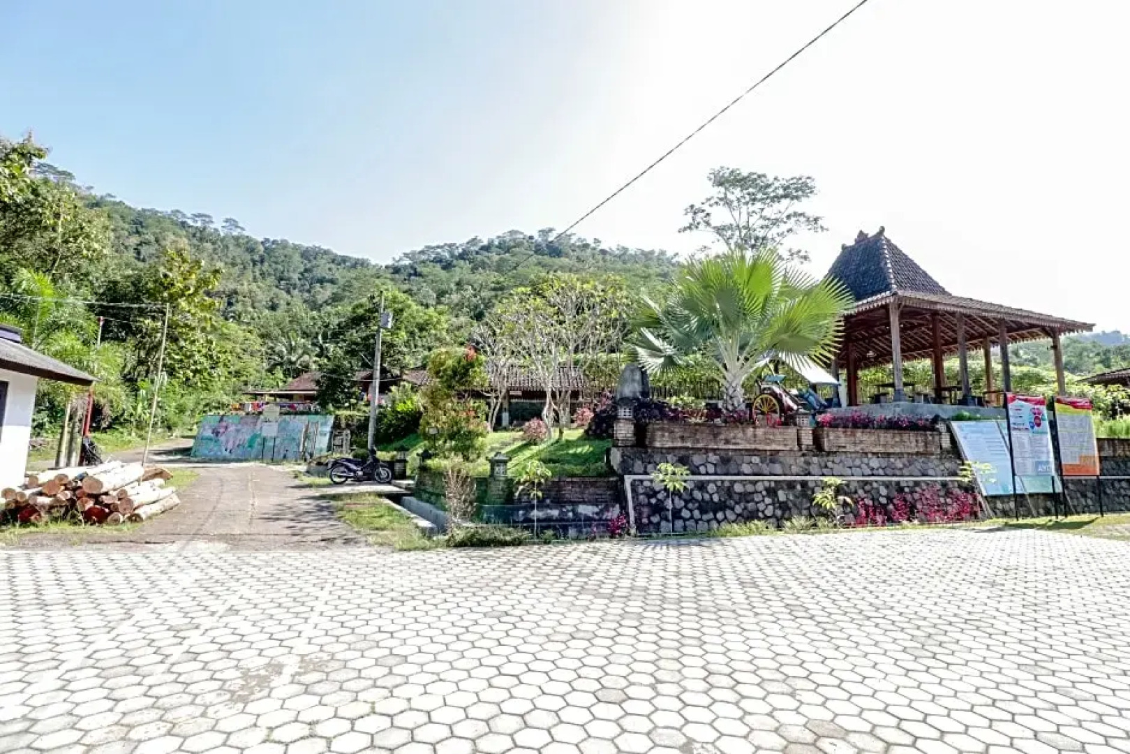 Balkondes Kenalan by ZUZU