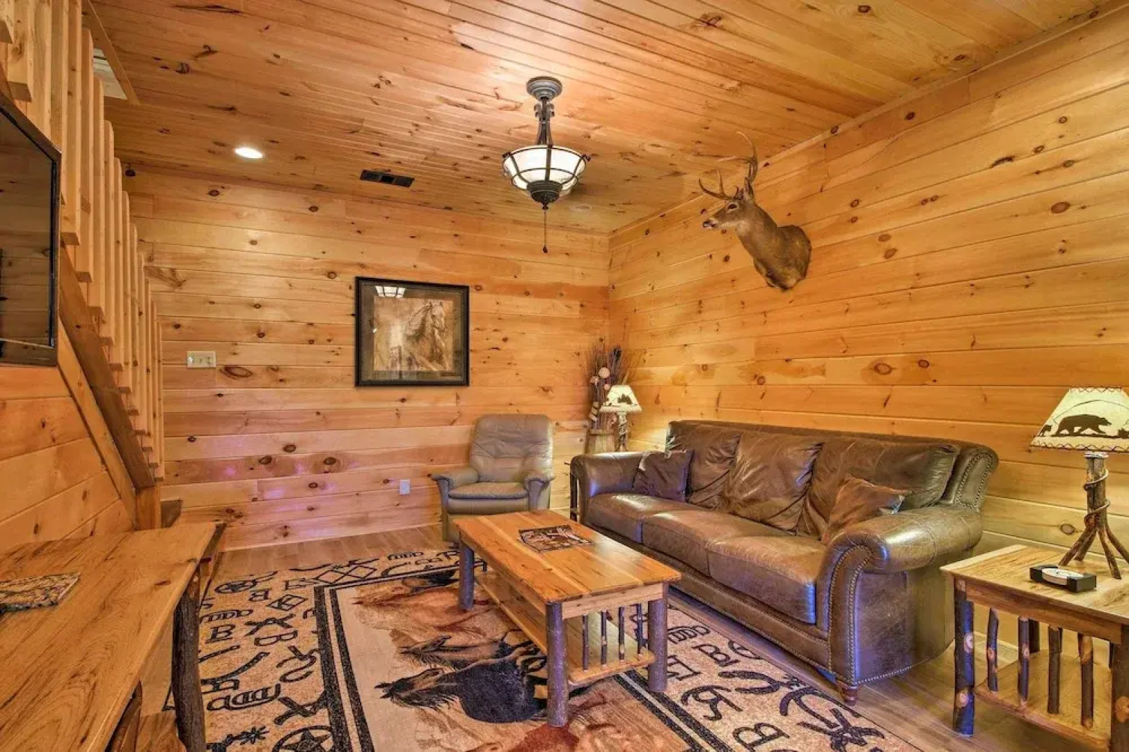 Trenton Cabin w/ Hot Tub - 14 Mi to Lookout Mtn!