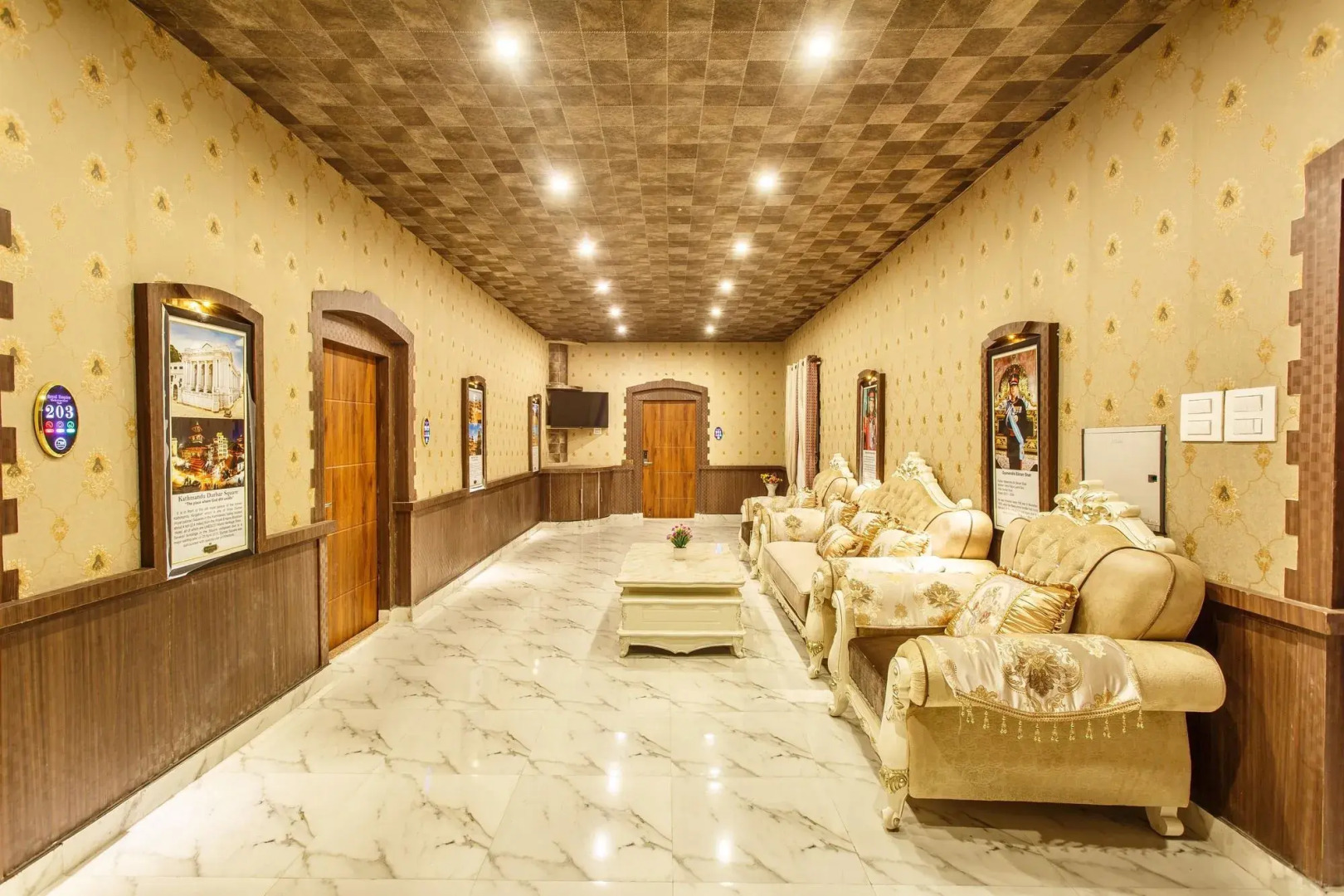 Royal Empire Boutique Hotel