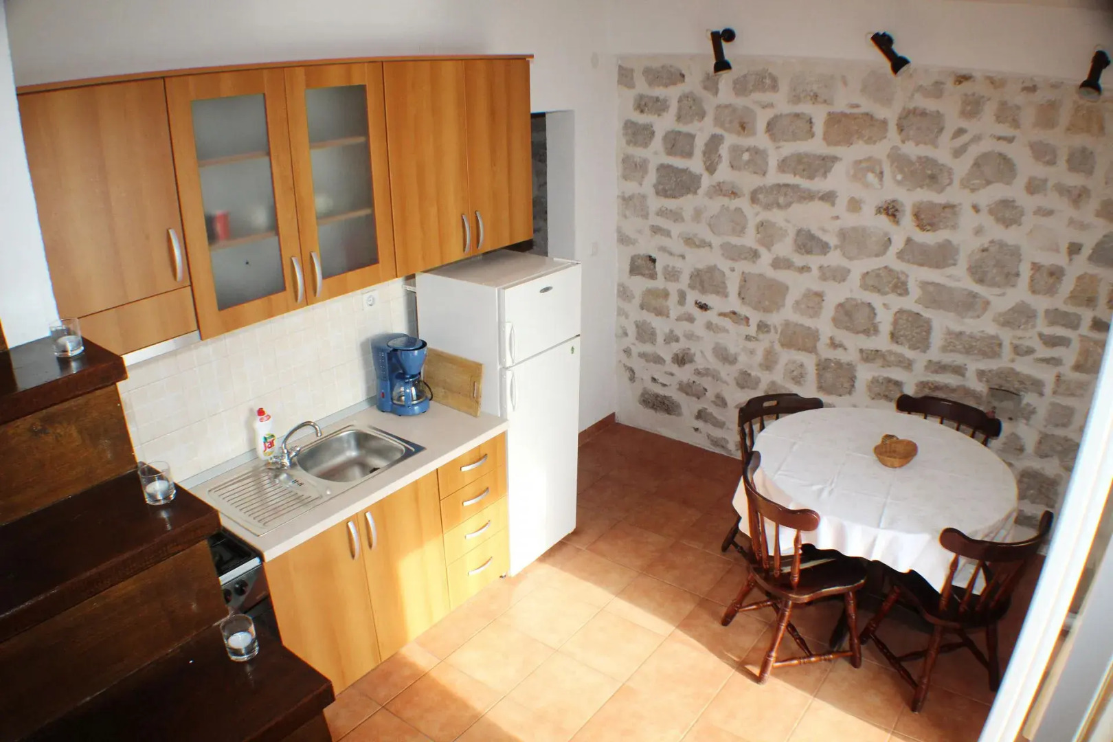 Apartment Bale - right at the beach: A1 Plaza Brist, Riviera Makarska