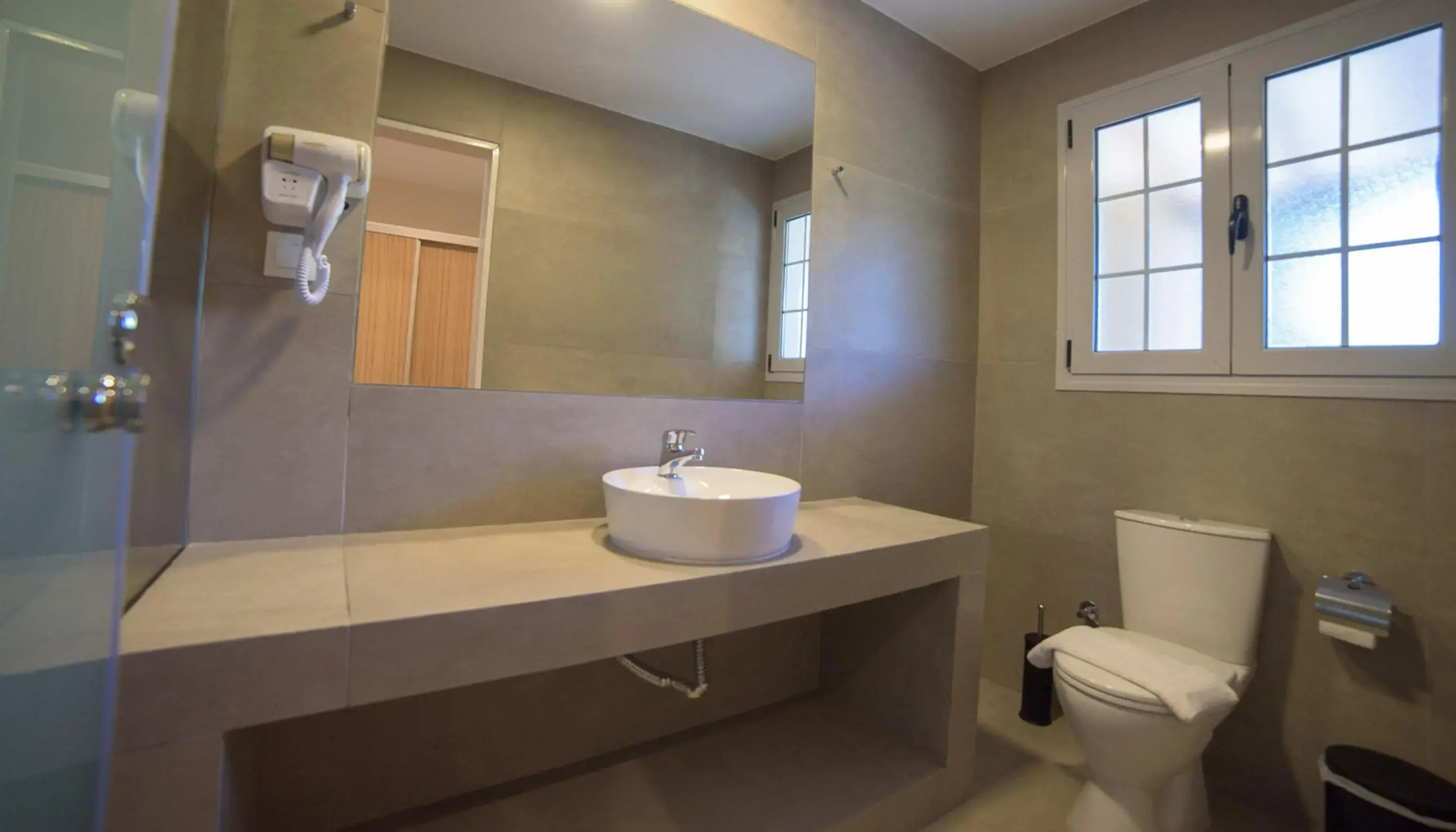 Akron Seascape Resort