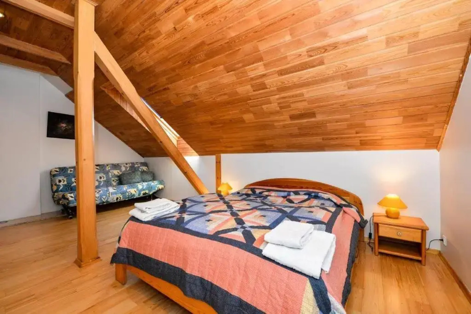 Apartamentas ''Jūratė'' 6-8 asmenims su sauna, privačiu kiemeliu prie jachtklubo.