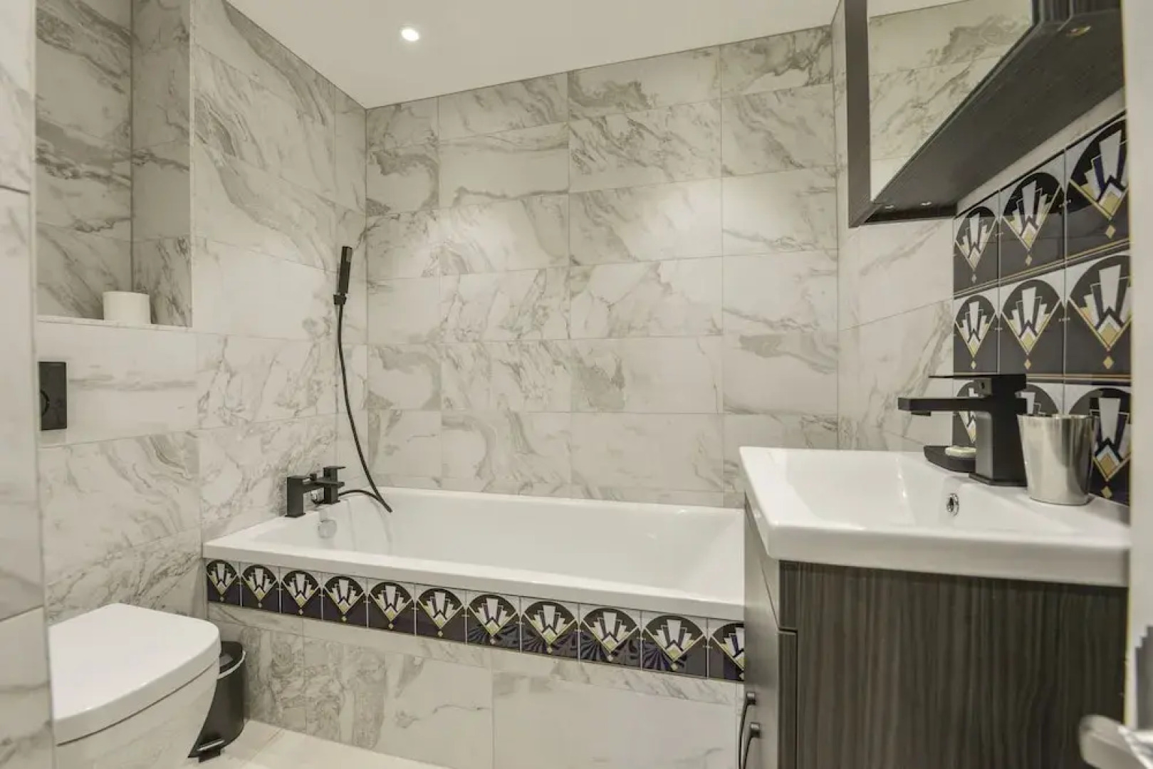 24 Burgh Island Causeway