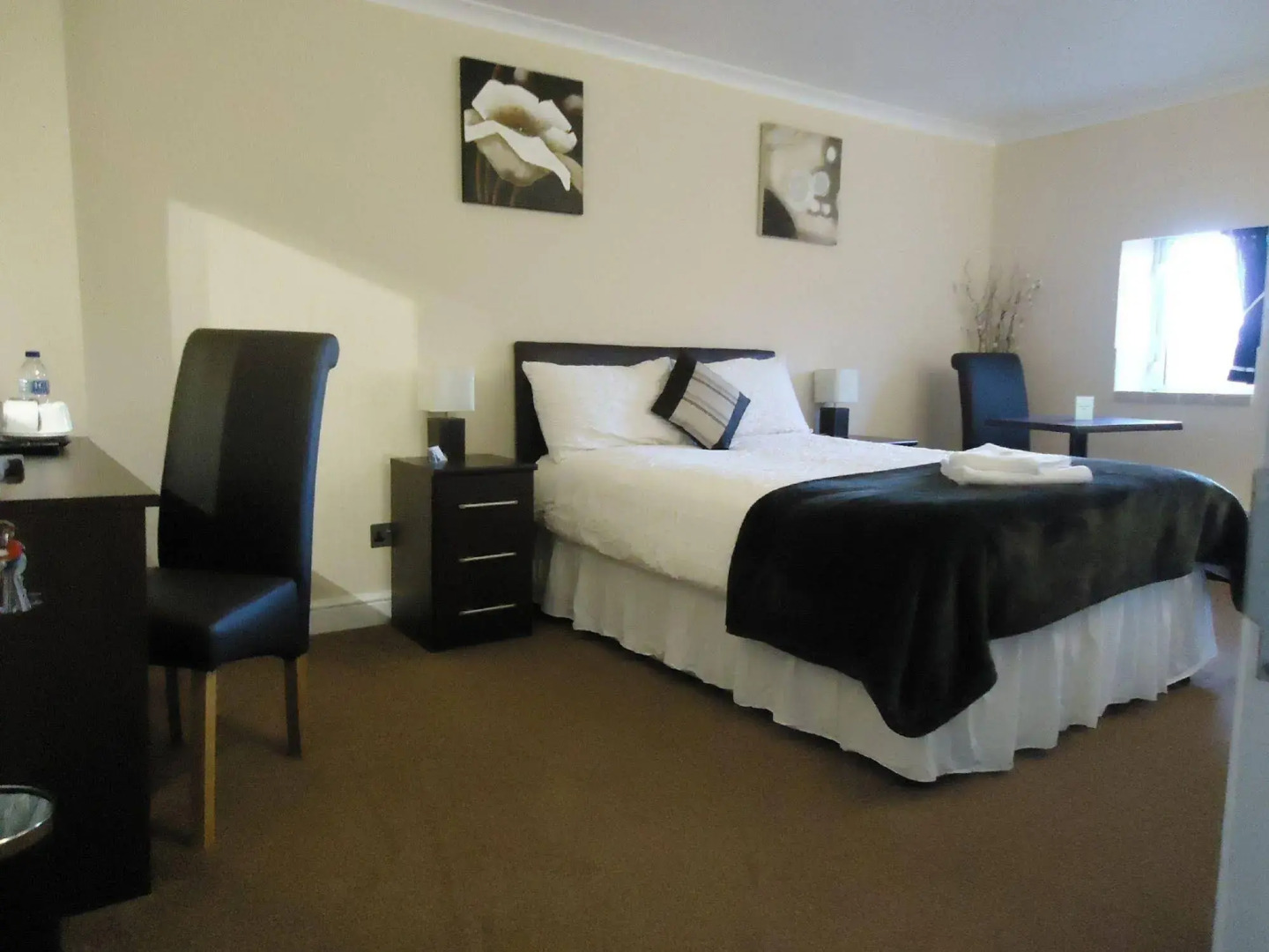 The Silverton Inn - B&B