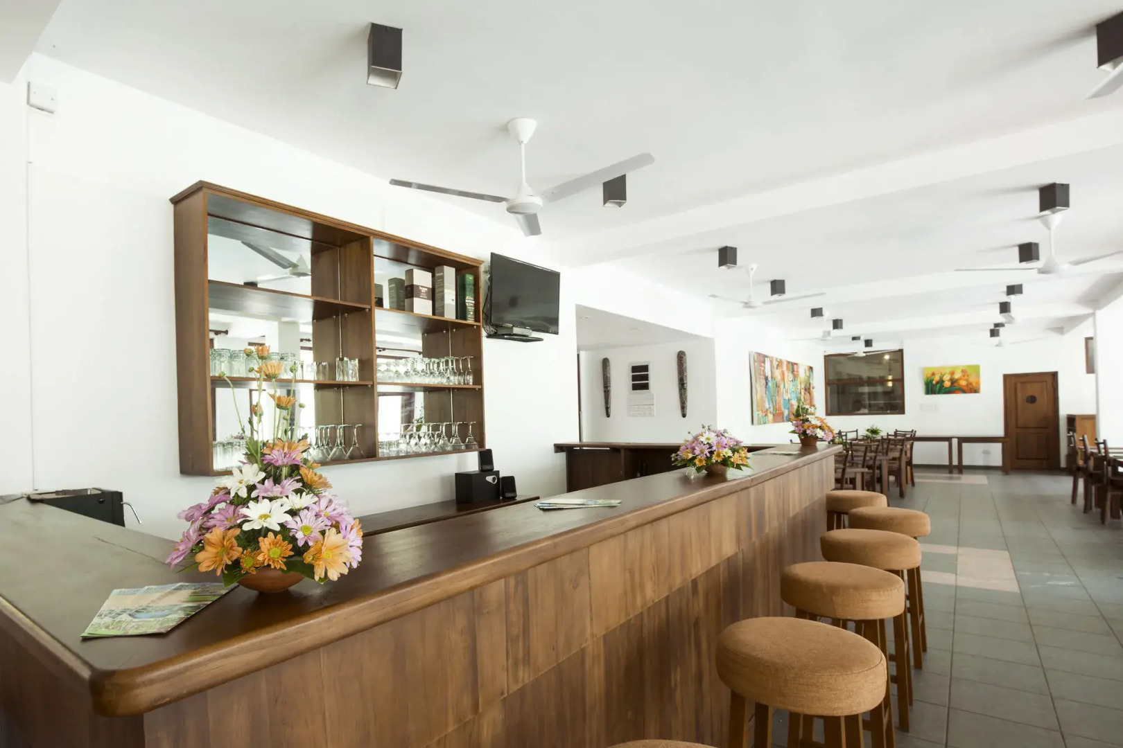 Rockside Beach Resort