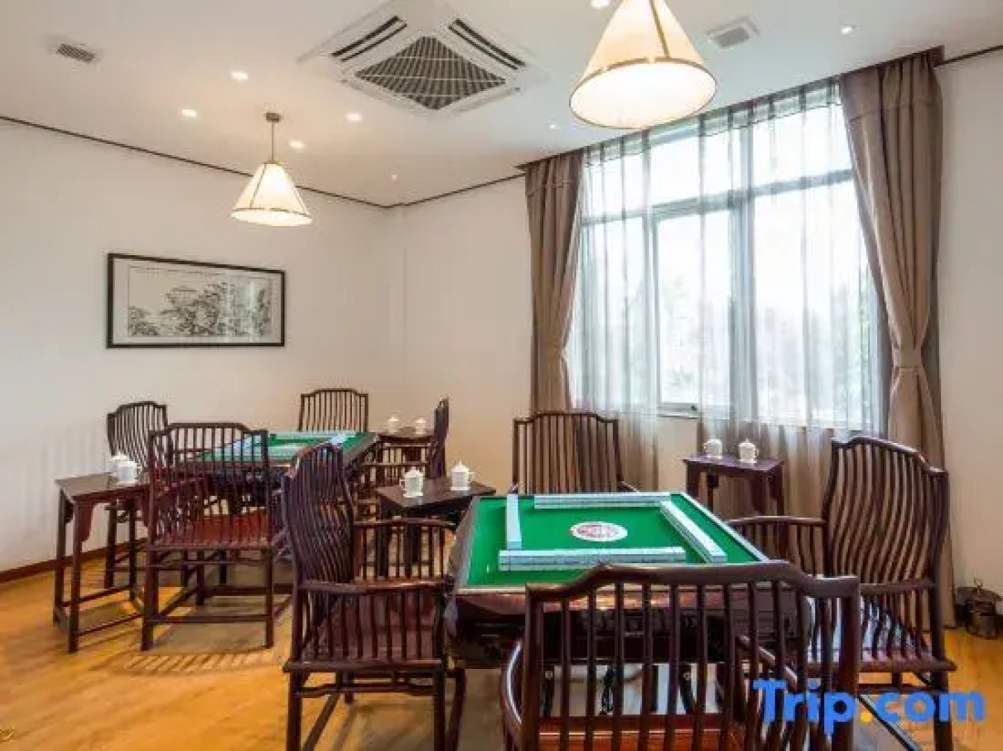 Longshan Hot Spring Hotel