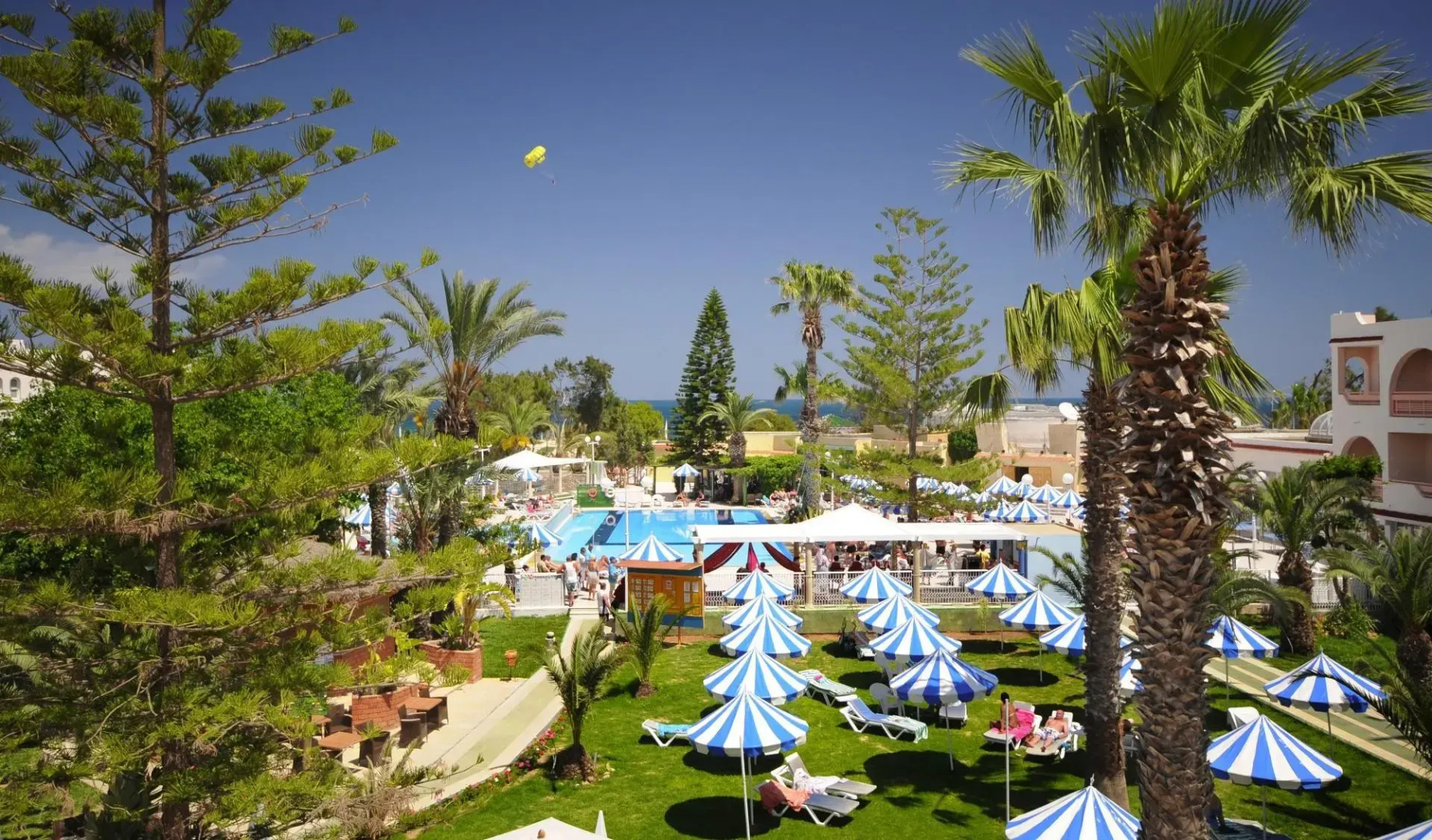 Abou Sofiane-Families & Couples Only