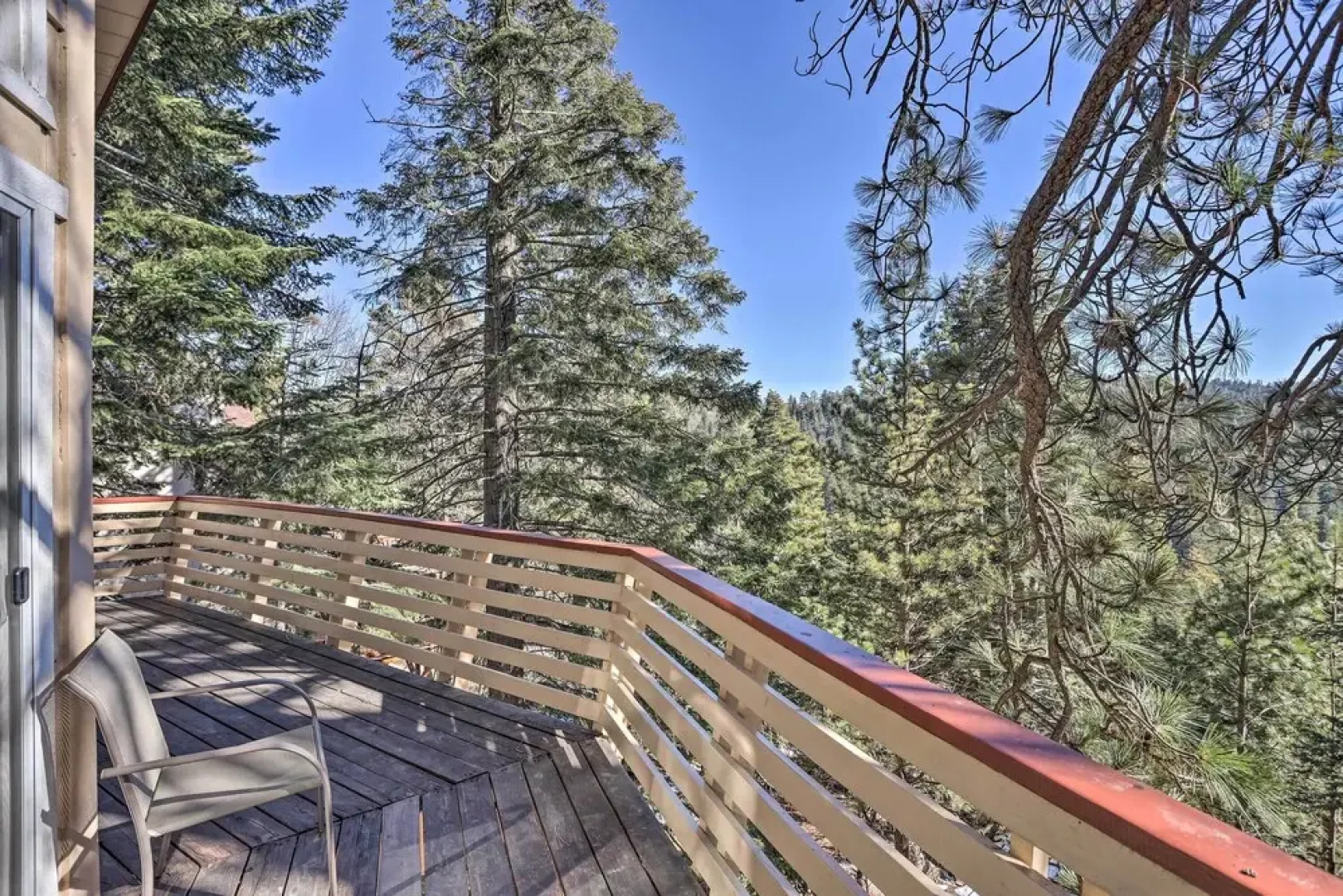 Quaint Cabin Retreat ~ 4 Mi to Arrowhead Lake