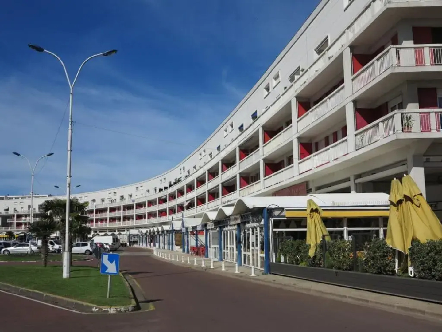 Royan - APPARTEMENT VUE MER - proximité plage et parking privatif