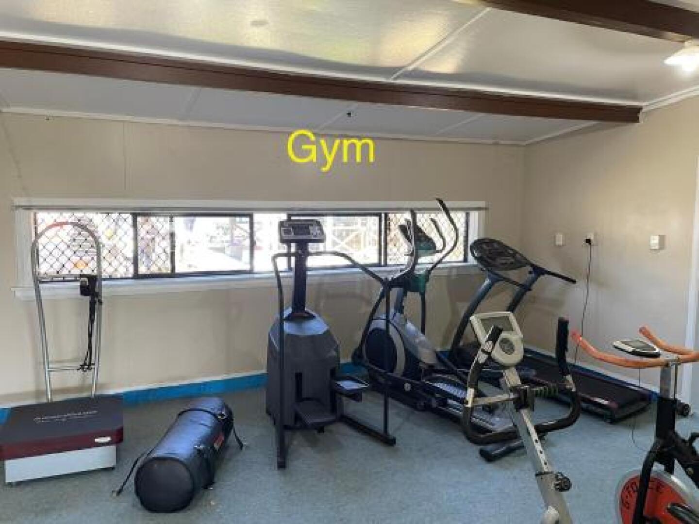 Oasis Motel & Holiday Park