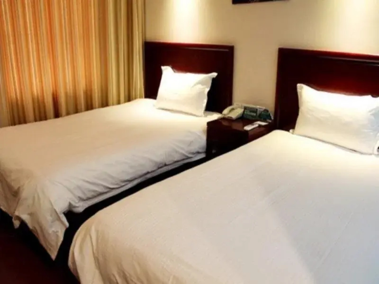 Отель GreenTree Inn Urumqi Qiming Yuan Business Branch