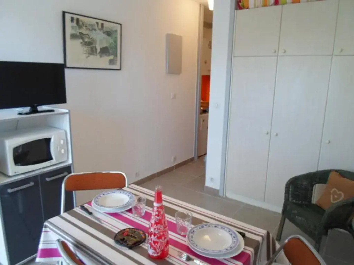 Appartement Balaruc-les-Bains, 1 pièce, 2 personnes - FR-1-503-86