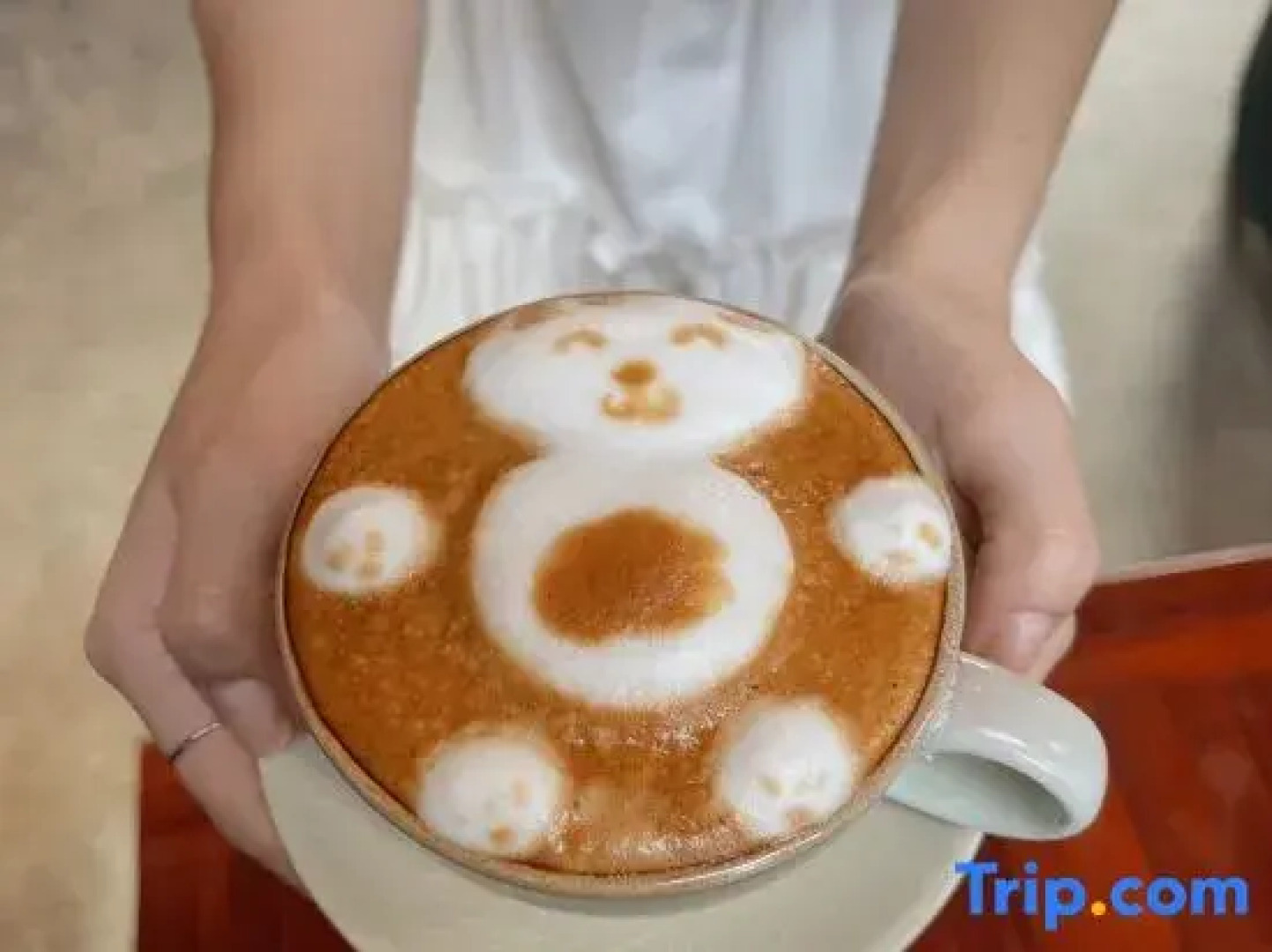 The Hub Erawan Resort